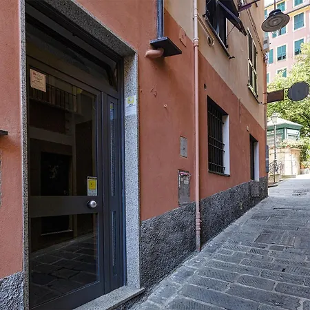 Daire Colour And Comfort In The Centre By Wonderful Italy Cenova
