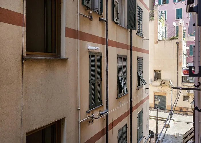 Colour And Comfort In The Centre By Wonderful Italy * Genua